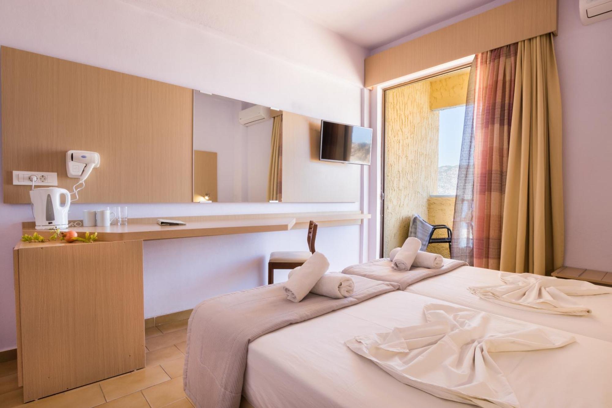 Atlantis Hotel كارباثوس المظهر الخارجي الصورة